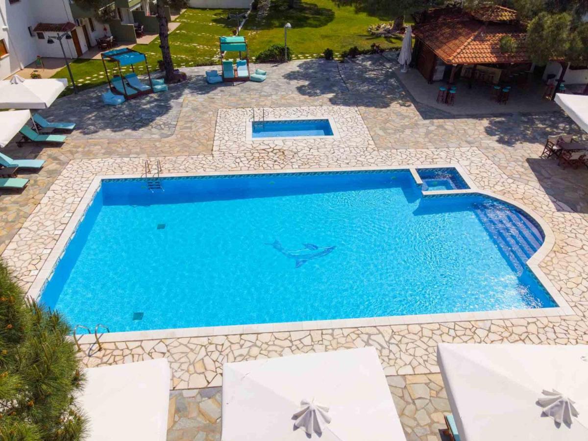 Alexandros Hotel Apartments Vourvourou Eksteriør billede