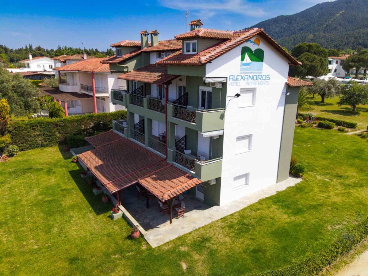 Alexandros Hotel Apartments Vourvourou Eksteriør billede