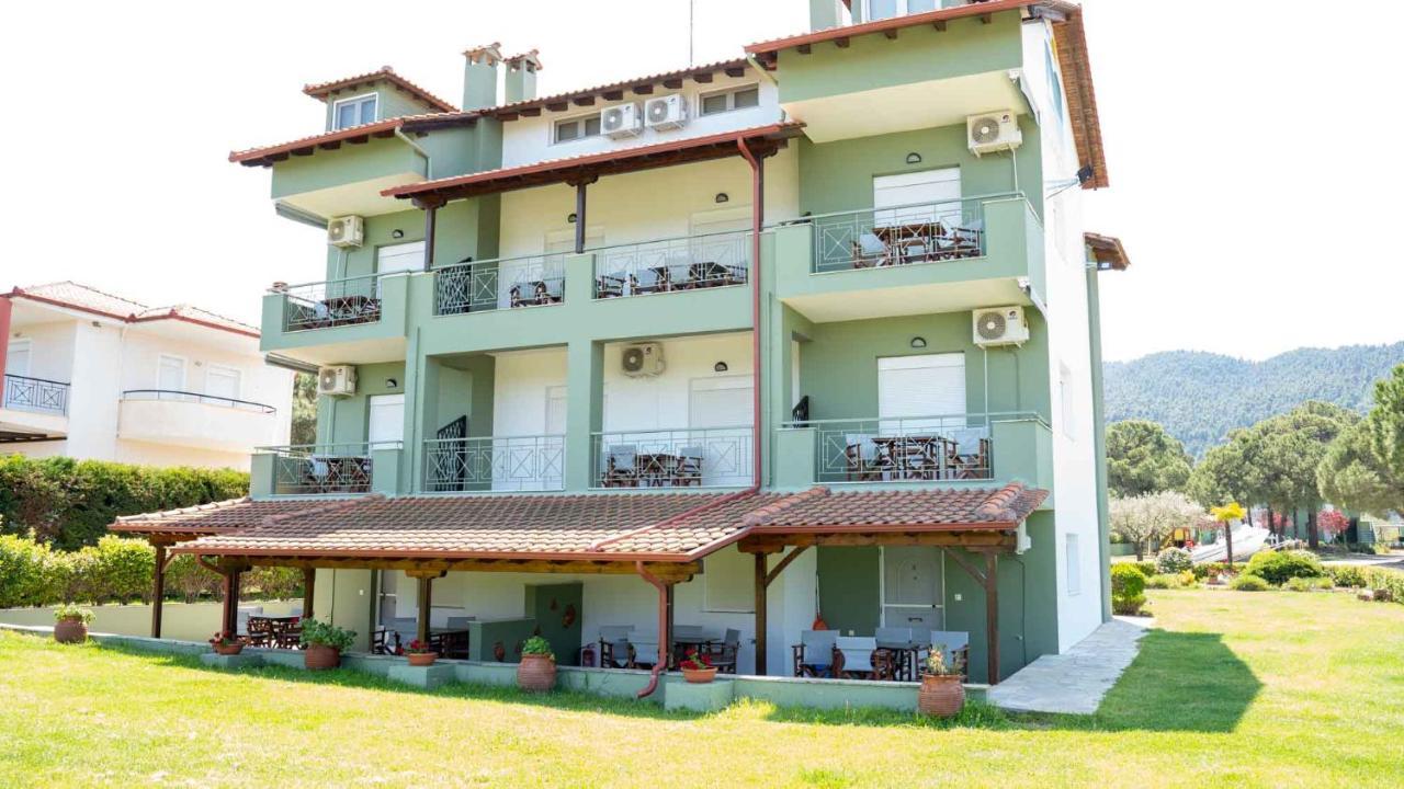 Alexandros Hotel Apartments Vourvourou Eksteriør billede