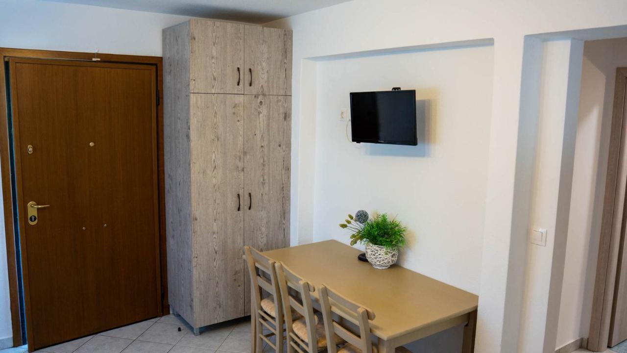 Alexandros Hotel Apartments Vourvourou Eksteriør billede