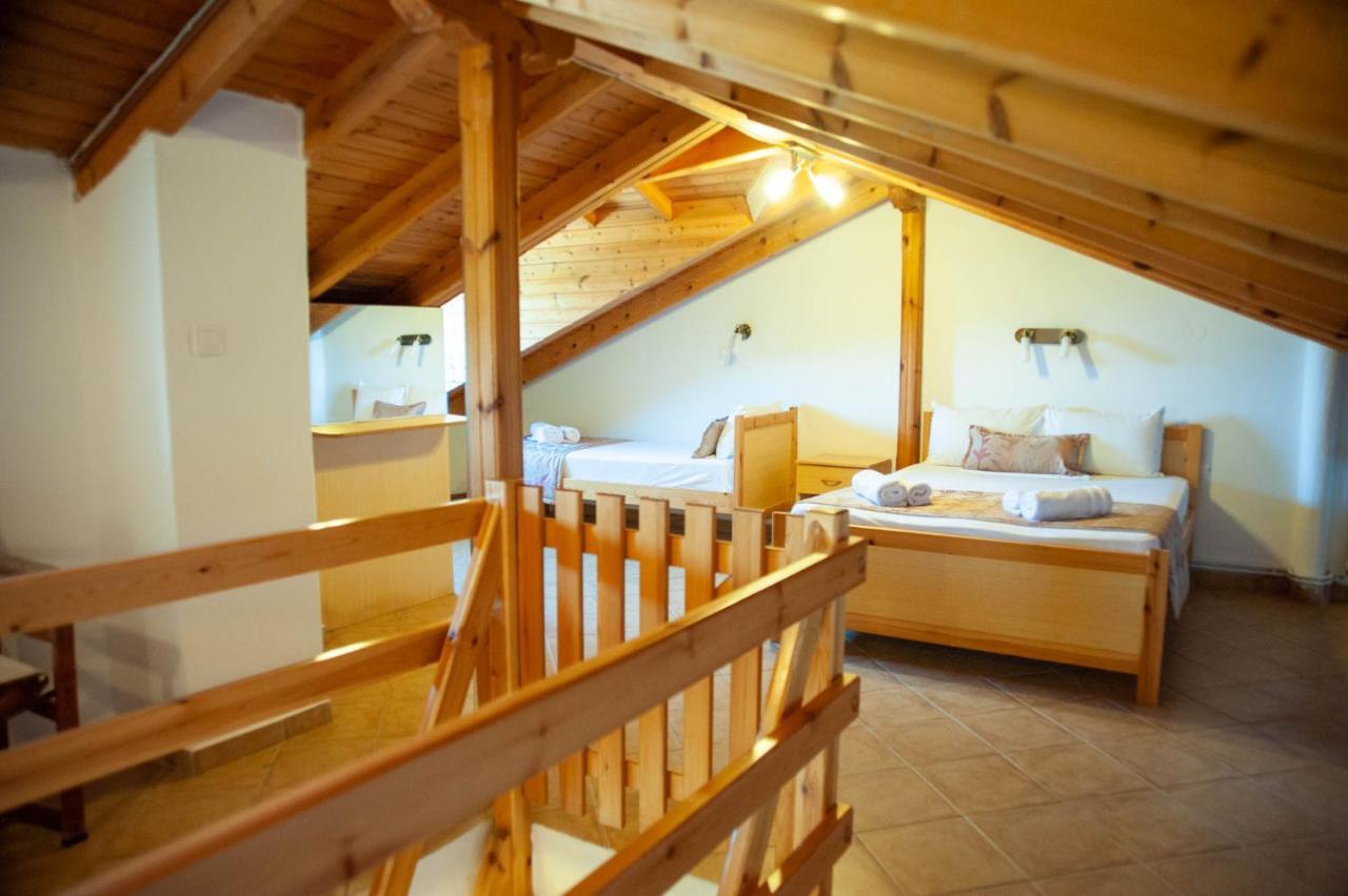 Alexandros Hotel Apartments Vourvourou Eksteriør billede