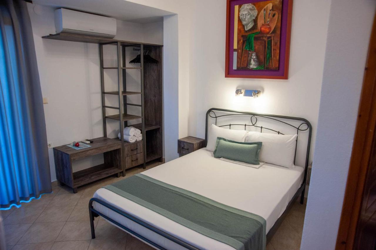 Alexandros Hotel Apartments Vourvourou Eksteriør billede