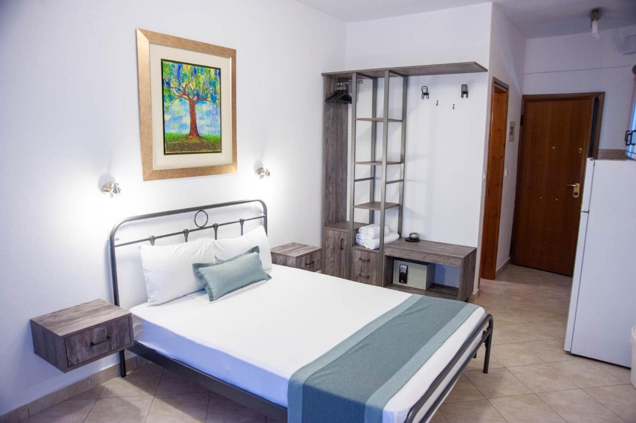 Alexandros Hotel Apartments Vourvourou Eksteriør billede