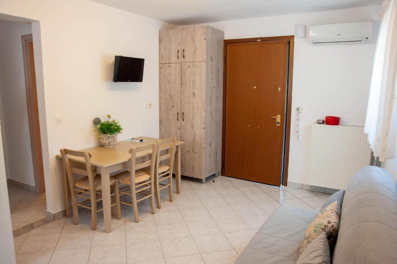 Alexandros Hotel Apartments Vourvourou Eksteriør billede