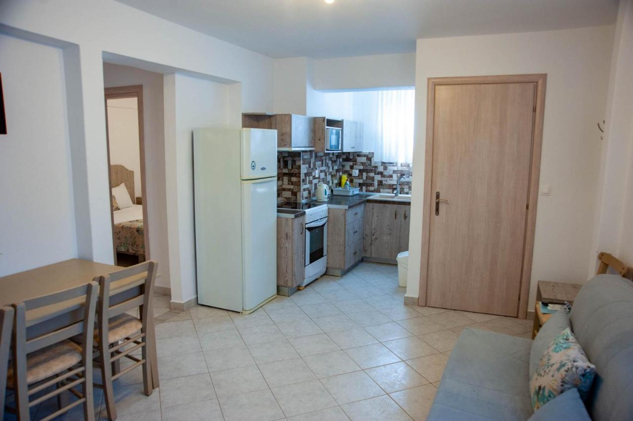Alexandros Hotel Apartments Vourvourou Eksteriør billede