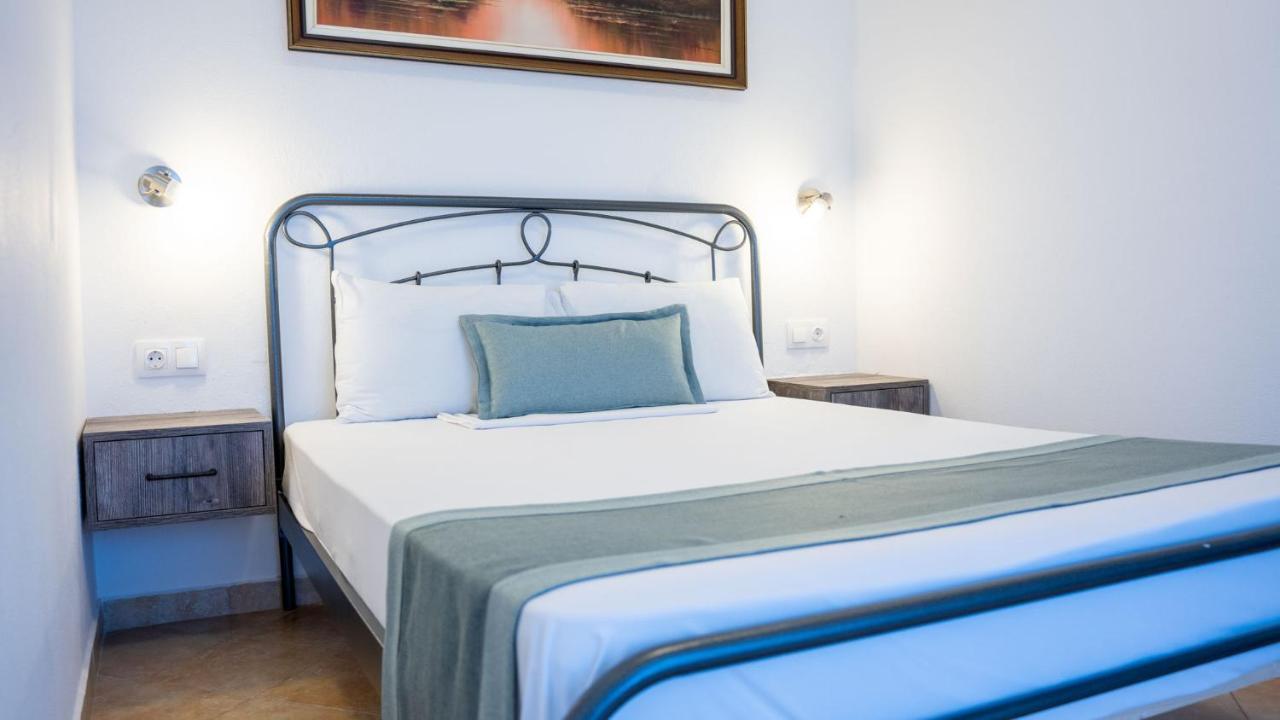 Alexandros Hotel Apartments Vourvourou Eksteriør billede