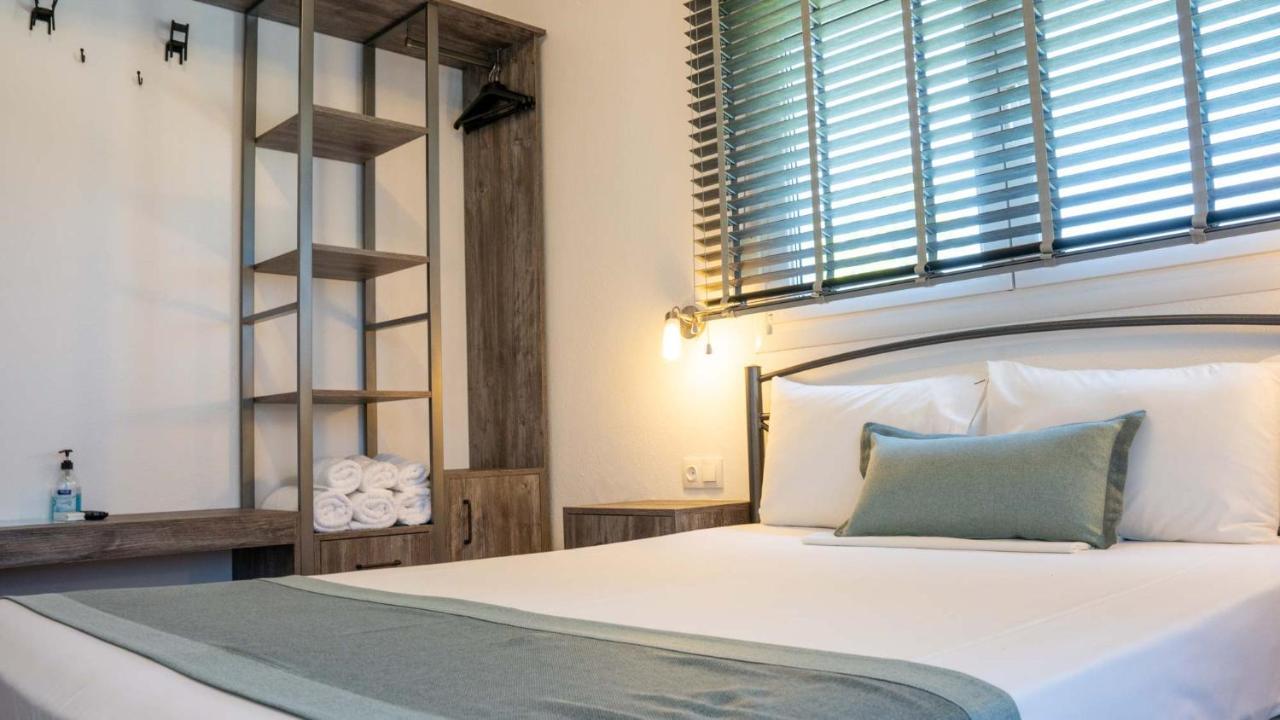 Alexandros Hotel Apartments Vourvourou Eksteriør billede