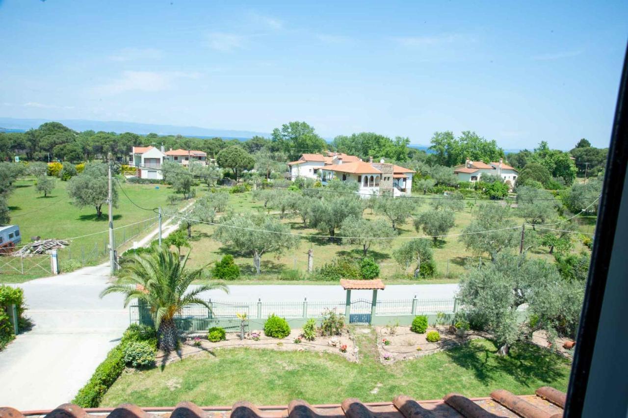Alexandros Hotel Apartments Vourvourou Eksteriør billede