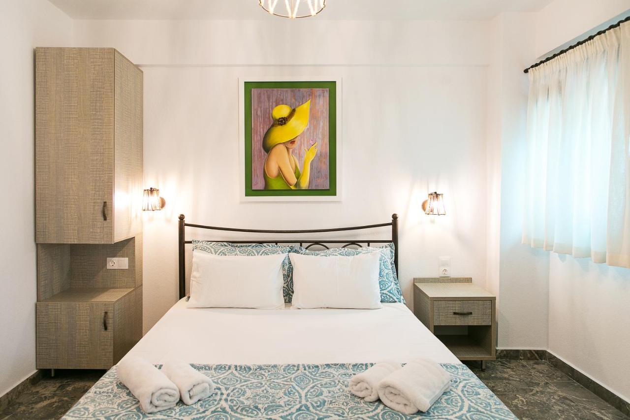 Alexandros Hotel Apartments Vourvourou Eksteriør billede
