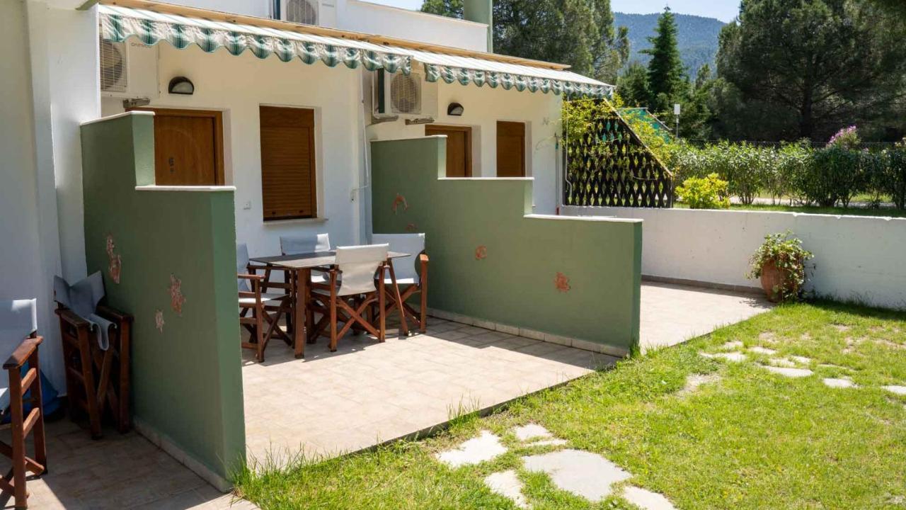 Alexandros Hotel Apartments Vourvourou Eksteriør billede
