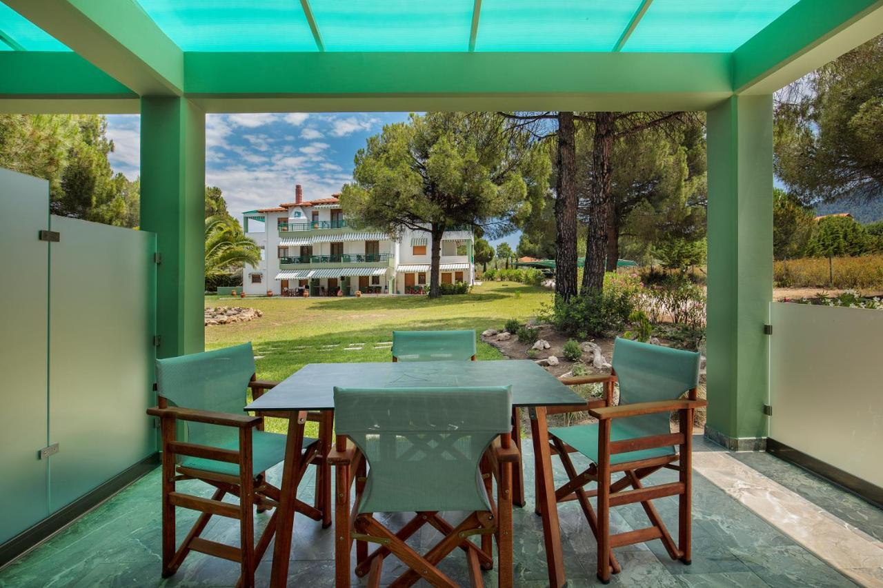 Alexandros Hotel Apartments Vourvourou Eksteriør billede